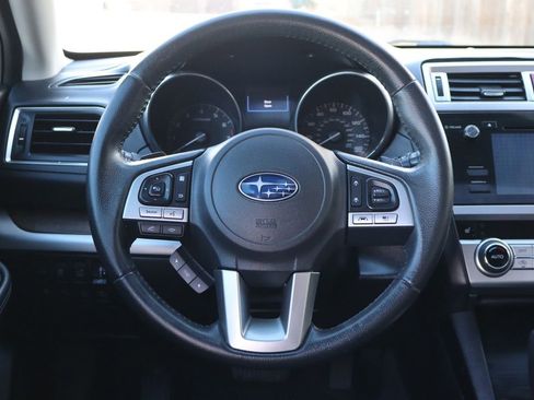 Used 2017 Subaru Outback 3.6R Limited image 18