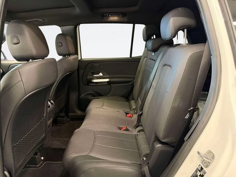 Certified 2024 Mercedes-Benz GLB 250 4MATIC image 11
