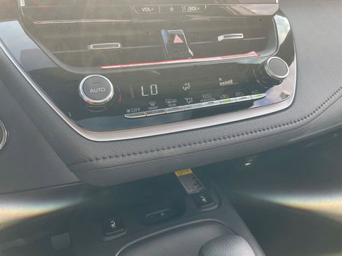 Used 2025 Toyota Corolla XSE image 26