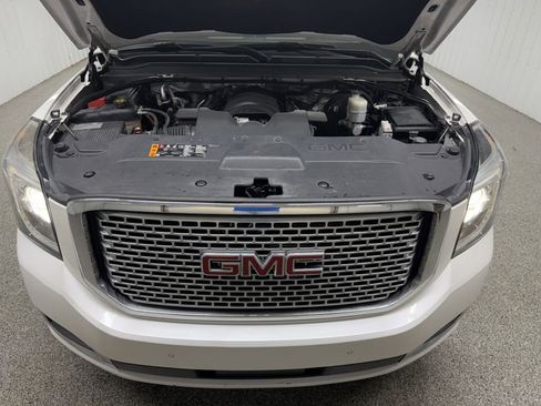 Used 2017 GMC Yukon XL Denali w/ Open Road Package image 40