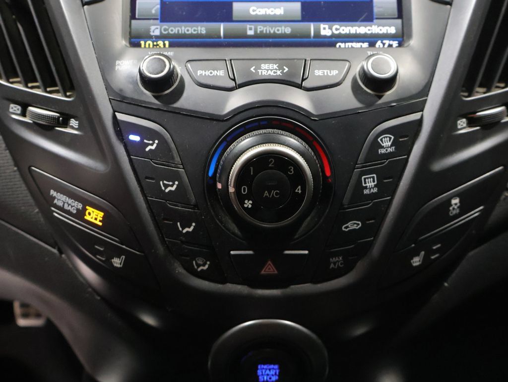 Used 2014 Hyundai Veloster Turbo FWD image 9