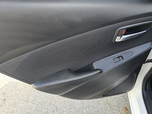 Used 2017 Toyota Yaris iA FWD image 18