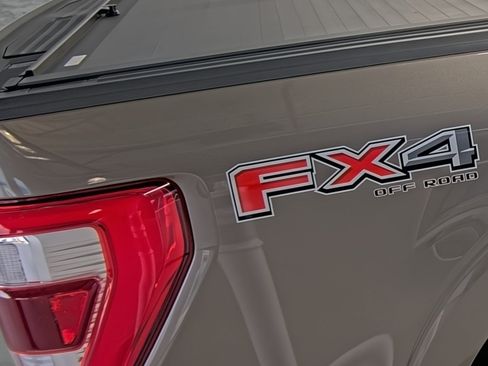 Used 2021 Ford F150 Lariat w/ FX4 Off-Road Package AWD/4WD image 15