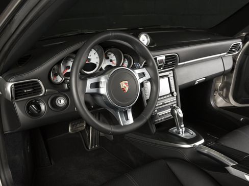 Used 2013 Porsche 911 Turbo S AWD/4WD image 40