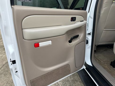 Used 2002 GMC Yukon XL 2500 SLT image 26