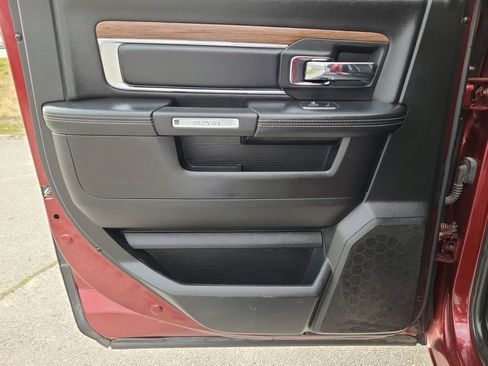 Used 2018 RAM 2500 Laramie w/ Protection Group image 32