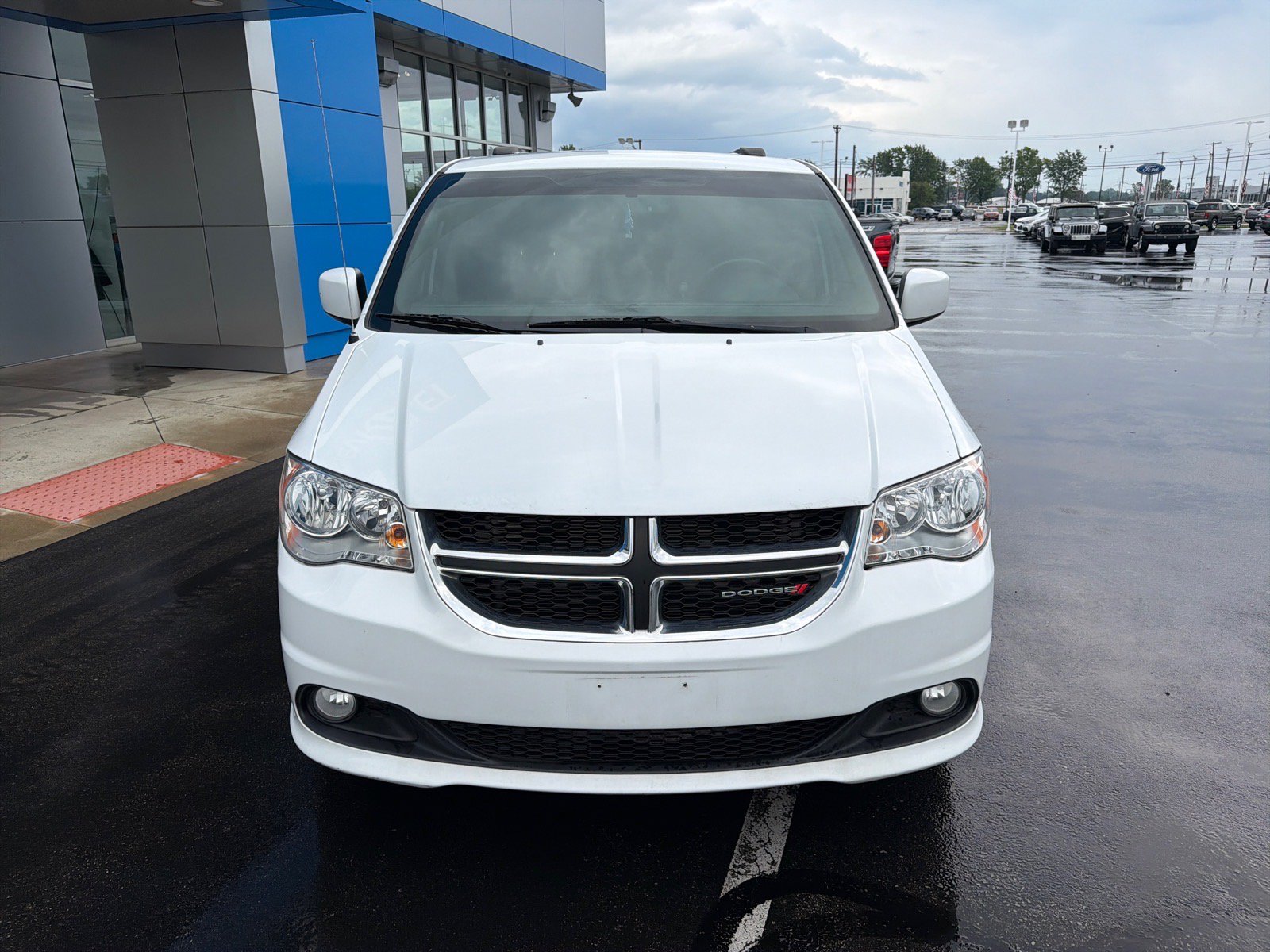 Used 2018 Dodge Grand Caravan SXT FWD image 7
