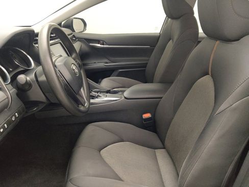 Used 2019 Toyota Camry LE FWD image 17