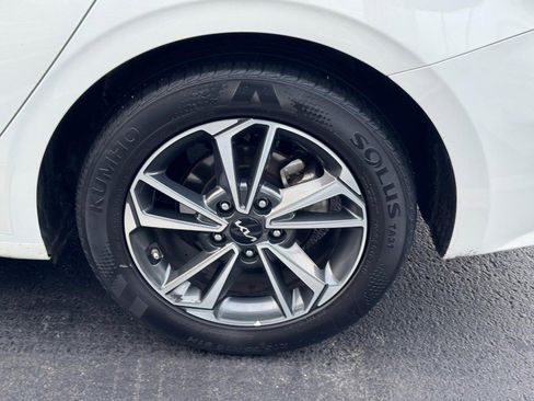 Used 2024 Kia Forte LXS image 8