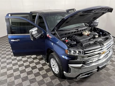 Used 2021 Chevrolet Silverado 1500 LTZ w/ Technology Package AWD/4WD image 13