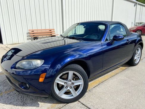 Used 2007 MAZDA MX-5 Miata Sport RWD image 1