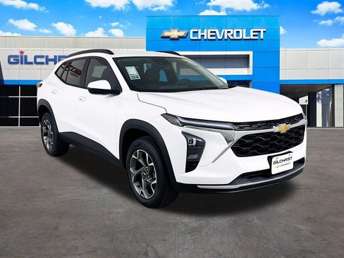 New 2026 Chevrolet Trax LT FWD image 1