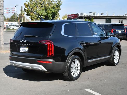 Used 2022 Kia Telluride LX image 8