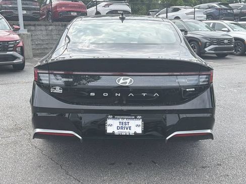 New 2026 Hyundai Sonata Limited FWD image 7