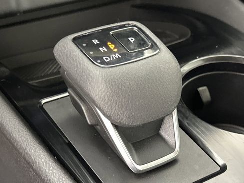 Used 2023 Nissan Rogue SV image 20