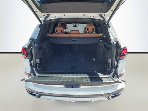 Used 2026 BMW X5 xDrive40i image 12