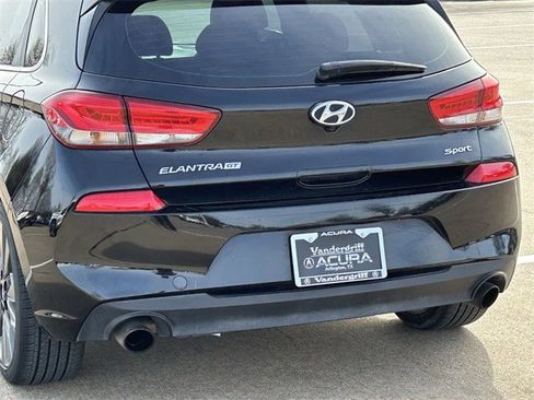 Used 2018 Hyundai Elantra GT Sport w/ Sport Tech Package 04 image 7