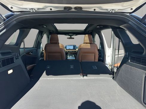 Used 2022 Lincoln Nautilus Reserve image 39