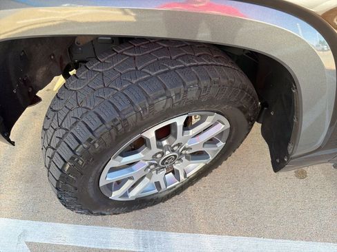 Used 2022 Toyota Tundra 1794 Edition AWD/4WD image 6