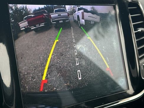 Used 2019 Jeep Grand Cherokee Laredo image 21