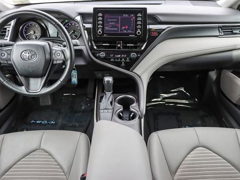 Used 2023 Toyota Camry SE image 14