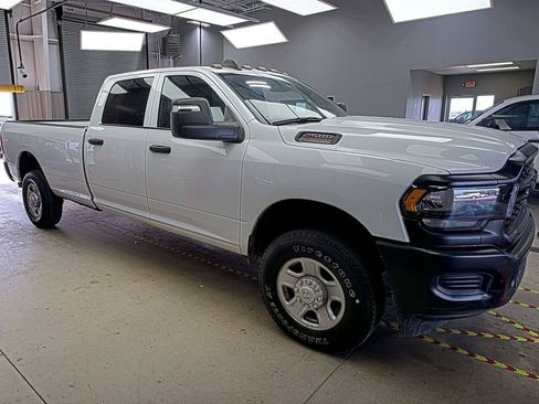 Used 2024 RAM 2500 Tradesman w/ Snow Chief Group image 2
