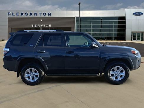 Used 2024 Toyota 4Runner SR5 image 6