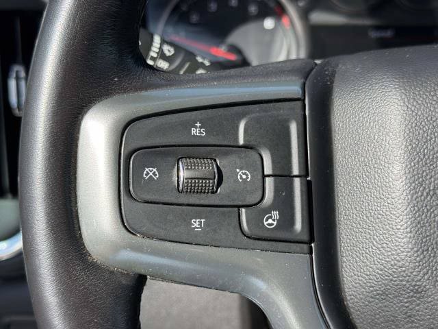 Used 2022 Chevrolet Silverado 1500 LT AWD/4WD image 20