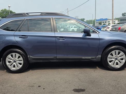 Used 2016 Subaru Outback 2.5i Premium AWD/4WD image 4