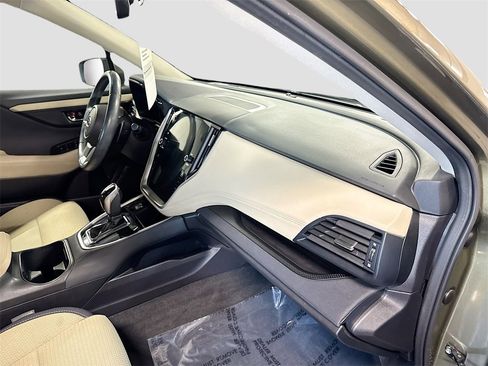 Certified 2022 Subaru Outback Premium image 27