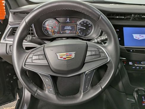 Certified 2023 Cadillac XT5 Luxury w/ LPO, Floor Liner Package image 17