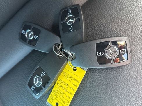 Used 2025 Mercedes-Benz Sprinter 2500 image 30