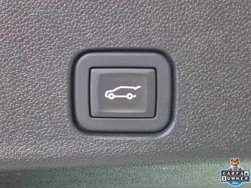 Certified 2025 Buick Enclave Avenir w/ Super Cruise Package FWD image 27