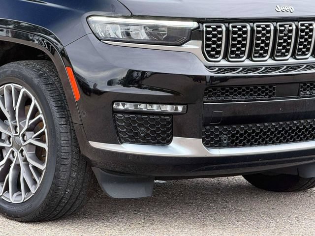 Used 2023 Jeep Grand Cherokee L Summit AWD/4WD image 10