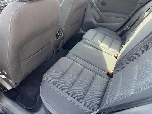 Used 2012 Volkswagen Golf 4-Door FWD image 15