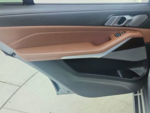 Used 2026 BMW X7 xDrive40i image 37