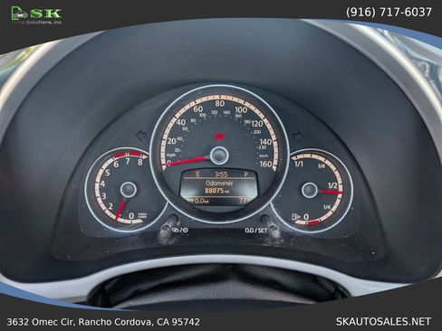 Used 2013 Volkswagen Beetle 2.0T FWD image 21