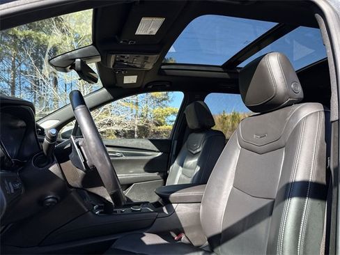 Used 2021 Cadillac XT6 Sport image 16