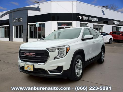 Used 2024 GMC Terrain SLE w/ Driver Convenience Package AWD/4WD image 1