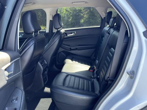 Used 2023 Ford Edge SEL AWD/4WD image 13