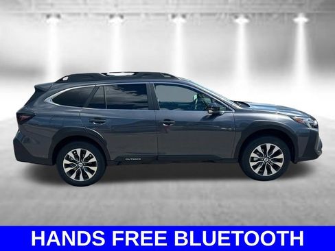 Certified 2025 Subaru Outback Limited AWD/4WD image 4