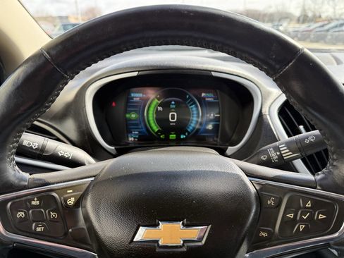 Used 2017 Chevrolet Volt LT w/ Comfort Package image 7