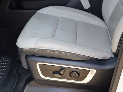 Used 2022 RAM 1500 Limited AWD/4WD image 15