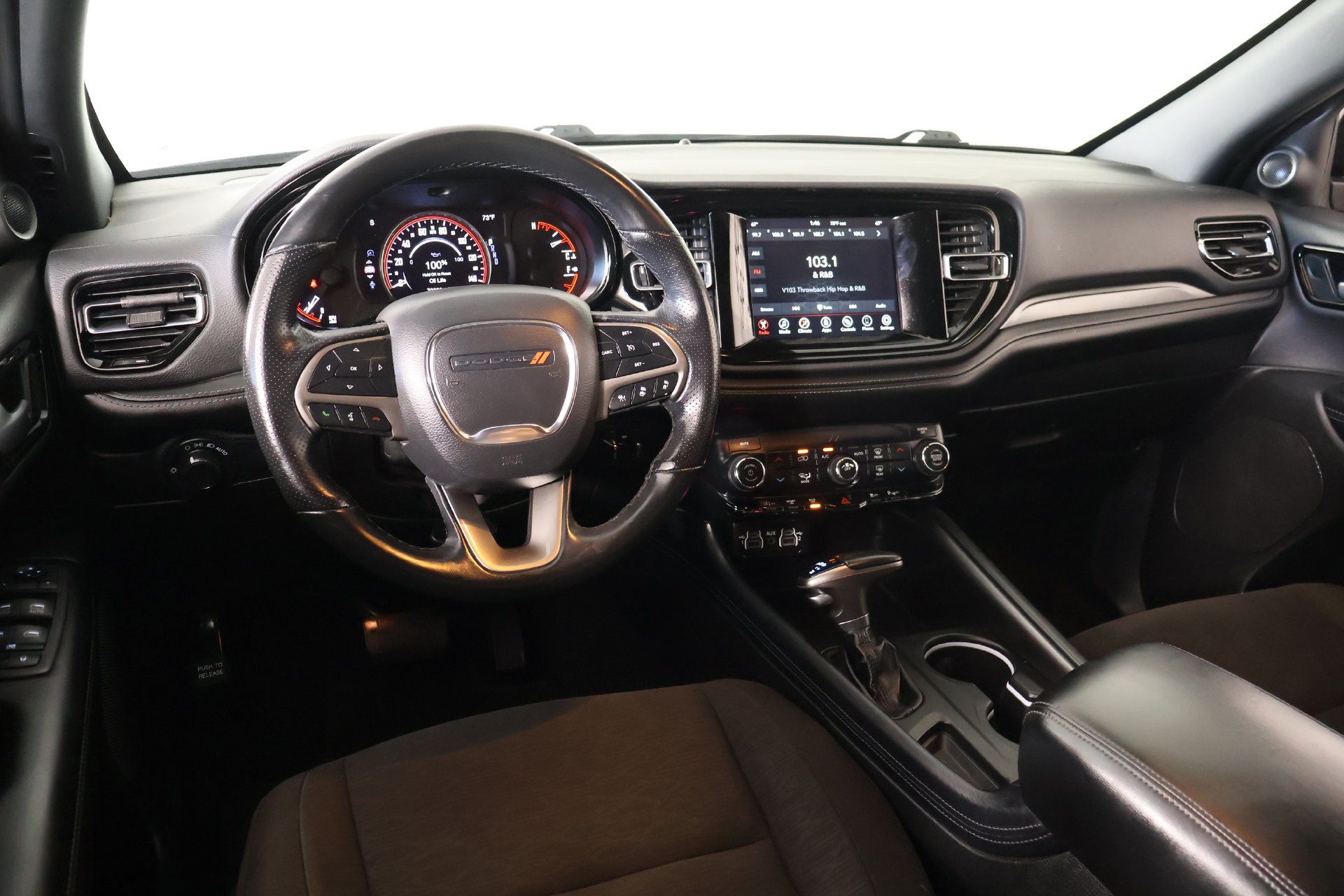 Used 2023 Dodge Durango SXT Launch Edition w/ SXT Blacktop Group AWD/4WD image 2