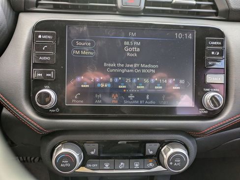 New 2025 Nissan Versa SR w/ Trunk Package image 14