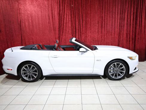 Used 2015 Ford Mustang GT Premium image 10
