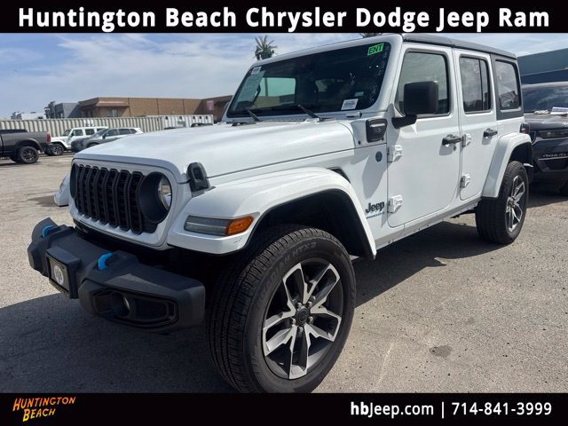 Used 2024 Jeep Wrangler Unlimited AWD/4WD image 1