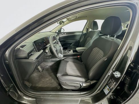 Used 2025 Kia K5 LXS image 13