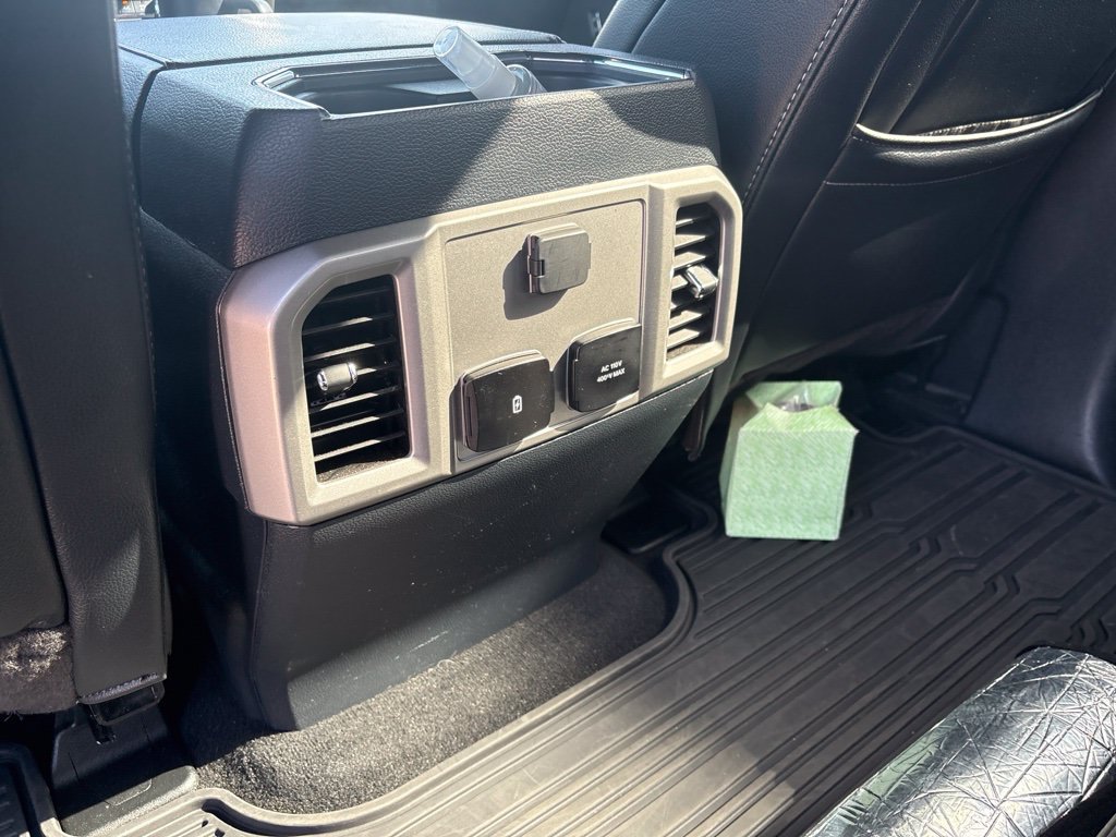 Used 2022 Ford F250 Lariat w/ Black Appearance Package AWD/4WD image 16