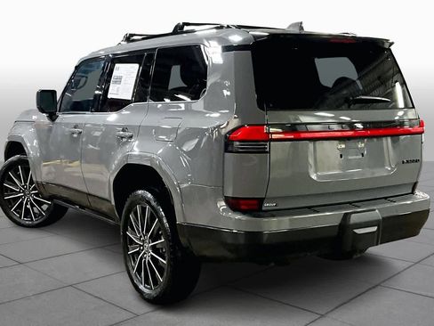 Used 2024 Lexus GX 550 w/ Accessory Package (Z1) image 12